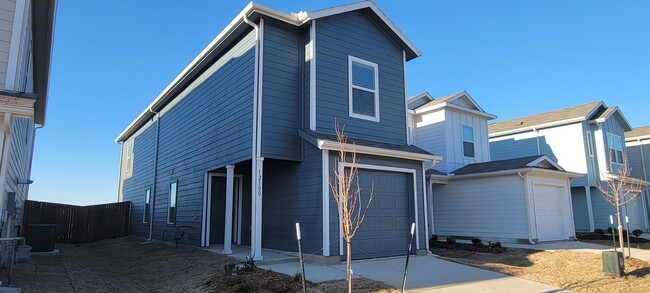 12180 Morgan Dr in Aubrey, TX - Building Photo - Building Photo