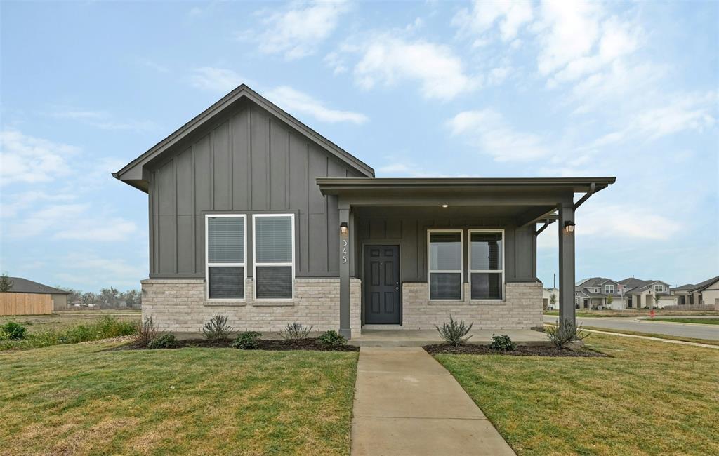 345 Porter Country Pkwy in Buda, TX - Building Photo