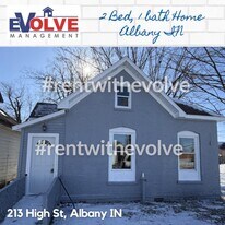 213 High St in Albany, IN - Building Photo