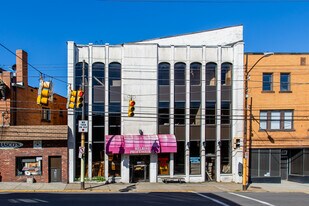 2708 Brownsville Rd in Pittsburgh, PA - Building Photo