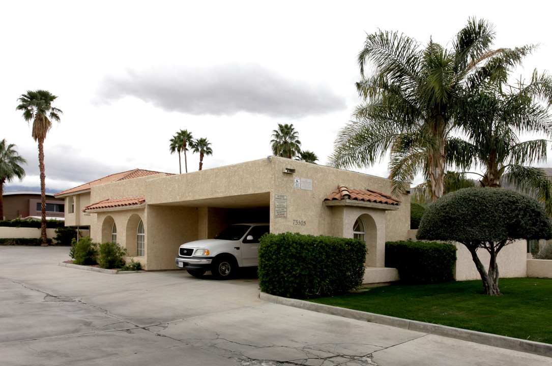 73505 Catalina Way in Palm Desert, CA - Building Photo