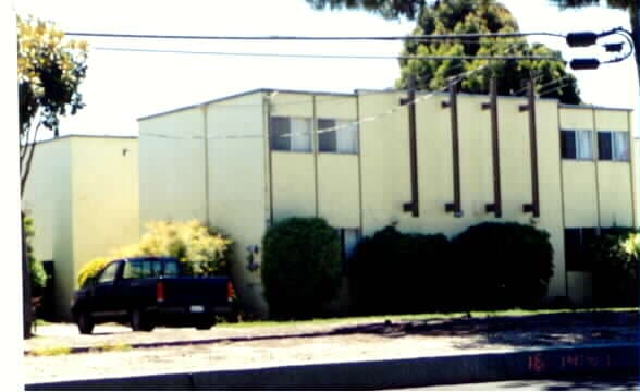 35533 Newark Blvd in Newark, CA - Foto de edificio - Building Photo