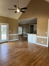 304 Glenn Laurel Dr in Pikeville, NC - Building Photo - Building Photo