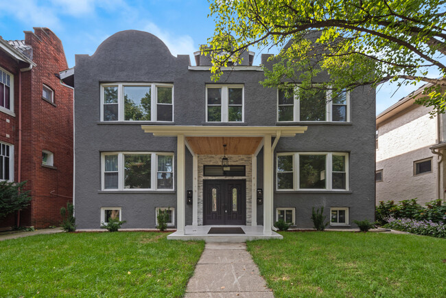 property at 617 S Lombard Ave