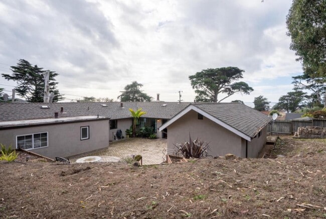 363 Bancroft Way in Pacifica, CA - Building Photo - Building Photo