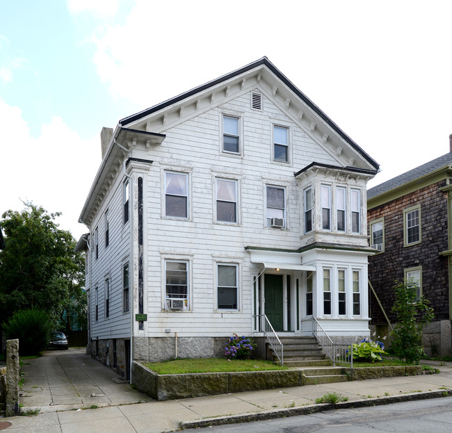 94 Hillman St in New Bedford, MA - Building Photo - Building Photo