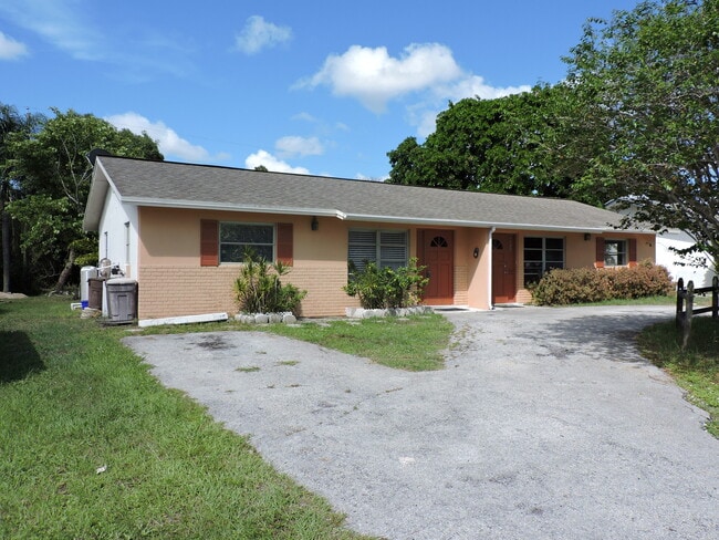 property at 9046 SE Parkway Dr