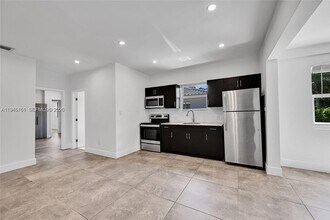 21 NE 48th St in Miami, FL - Building Photo - Building Photo