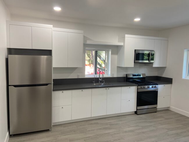property at 18912 Pasadero Dr