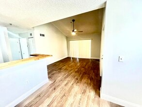 7840 Sonoma Springs Cir in Greenacres, FL - Building Photo - Building Photo