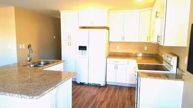 12080 Moss Dr in Ft. Myers, FL - Foto de edificio - Building Photo