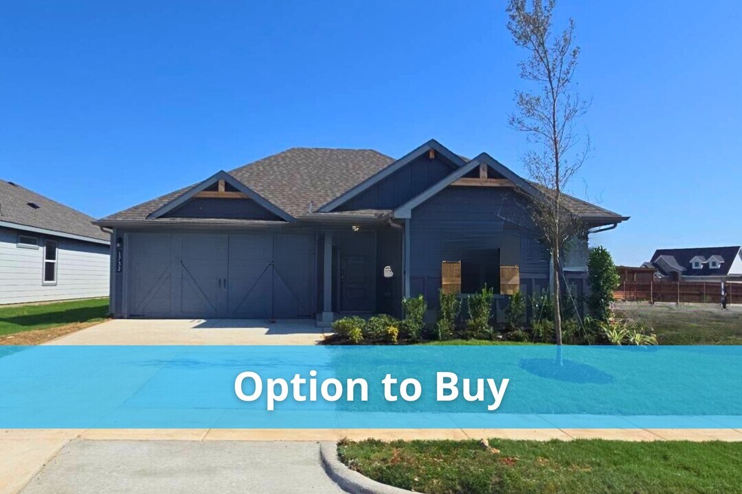 1753 Reverie Rd in Burleson, TX - Building Photo