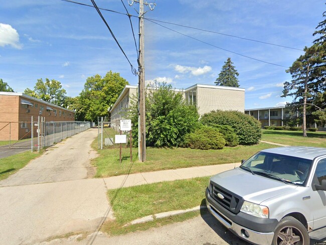 property at 17175 Redford St