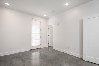 St. Johns Flats in Tuscaloosa, AL - Foto de edificio - Interior Photo