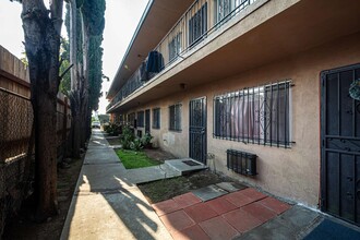 1917 Montrose St in Los Angeles, CA - Building Photo - Building Photo