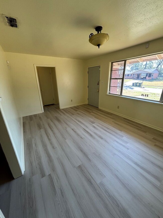 3942 Oakcrest St in Shreveport, LA - Building Photo - Building Photo