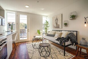 Thomas Street Lofts in Seattle, WA - Building Photo
