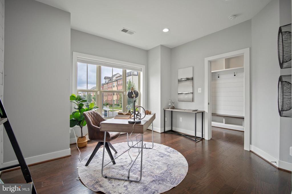 22601 Merganser St in Clarksburg, MD - Building Photo