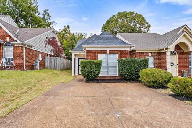 7016 S Estacada Way in Cordova, TN - Building Photo - Building Photo