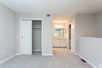 Rosen at North Hills in Raleigh, NC - Building Photo - Building Photo