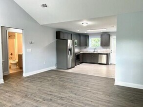 100 Trailwood Ln in Crestview, FL - Building Photo - Building Photo