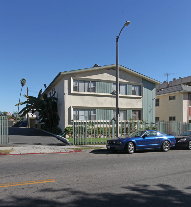 1254 N Orange Dr in Los Angeles, CA - Building Photo - Building Photo