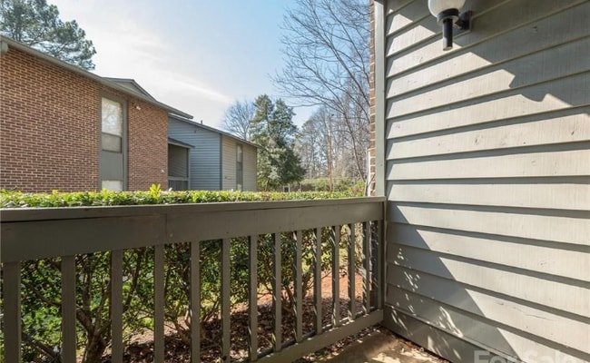 5012 Sardis Rd in Charlotte, NC - Building Photo - Building Photo