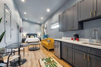 1738 N Rampart St in New Orleans, LA - Foto de edificio - Building Photo