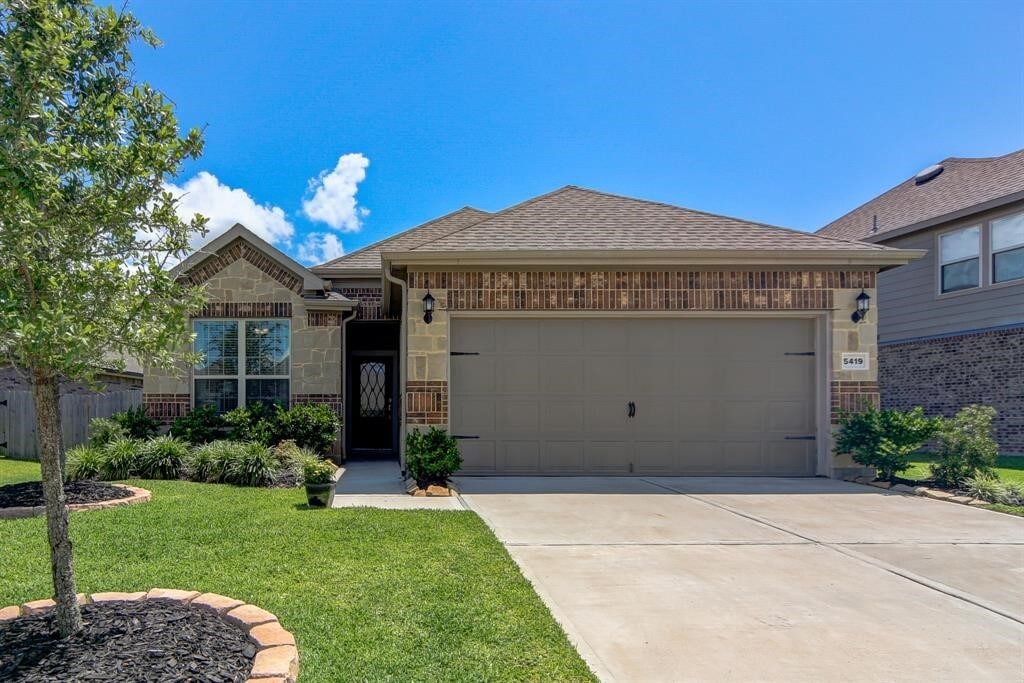 5419 Silver Ledge Dr in Katy, TX - Foto de edificio