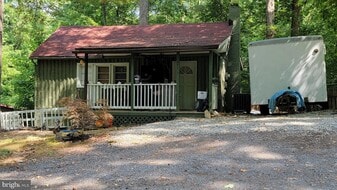 11775 Stanbaugh Ln in Manassas, VA - Building Photo