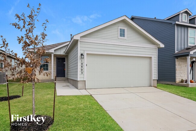 10803 Prusiner Dr in Converse, TX - Building Photo - Building Photo