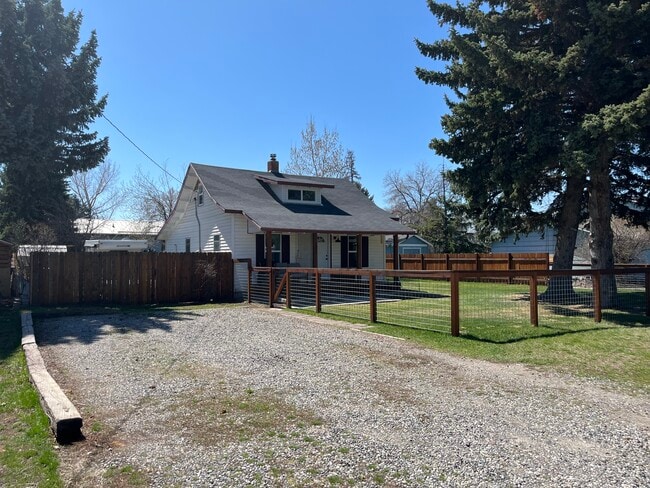 202 E Rosebud Ave in Belgrade, MT - Building Photo - Building Photo