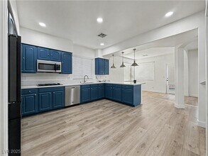 871 Rainbolt Ln in Henderson, NV - Building Photo - Building Photo