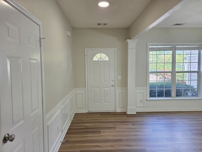 137 Kenninghall Ct in Smyrna, GA - Building Photo - Building Photo