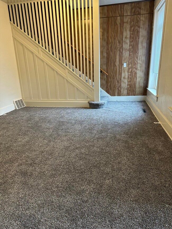 702 N 6th St in Red Oak, IA - Building Photo - Building Photo