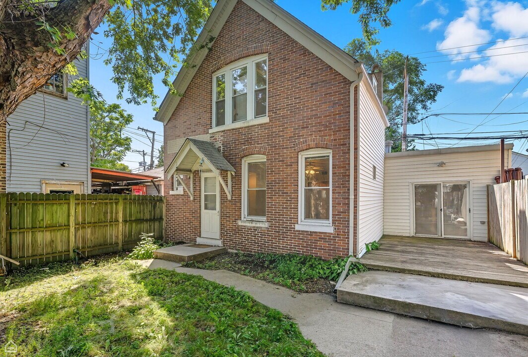 3709 W Potomac Ave in Chicago, IL - Building Photo