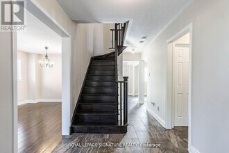 37 Richwood Cres in Brampton, ON - Building Photo - Building Photo