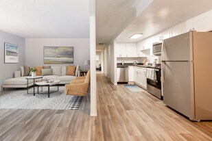 The 500 Townhome Apartments in Salt Lake City, UT - Building Photo