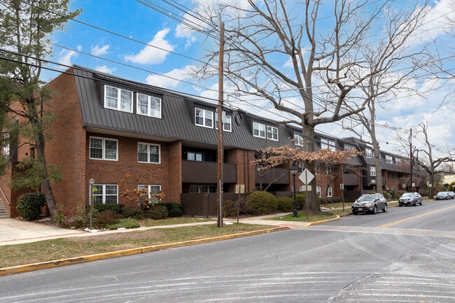 Haddonfield Commons Condominiums