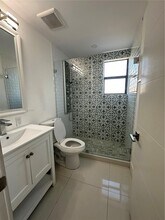 676 NW 47th St in Miami, FL - Building Photo - Building Photo