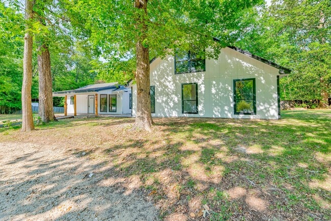 property at 528 27th St
