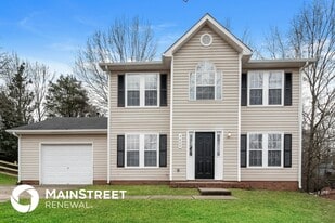 3800 Broomstraw Ct in Matthews, NC - Building Photo