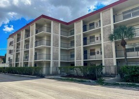 3001 NW 48th Ave in Lauderdale Lakes, FL - Building Photo