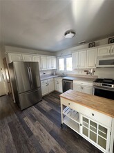 7 Oak St in Valley Stream, NY - Building Photo - Building Photo