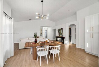 8165 Pelican Harbour Dr in Greenacres, FL - Building Photo - Building Photo