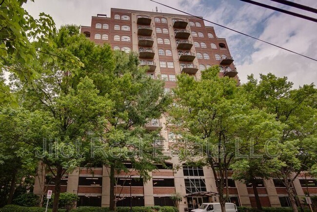property at 3180 Mathieson Dr NE