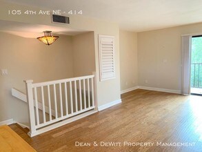 105 4th Ave NE in St. Petersburg, FL - Building Photo - Building Photo