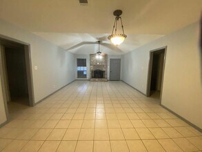 17626 Telegraph Creek Dr in Spring, TX - Foto de edificio - Building Photo