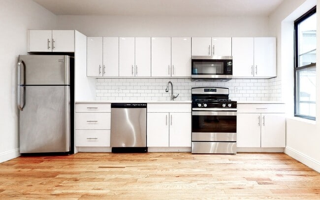 Sterling Place in Brooklyn, NY - Building Photo - Building Photo