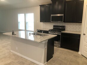 1234 Oak Barrel Run in Richmond, TX - Building Photo - Building Photo